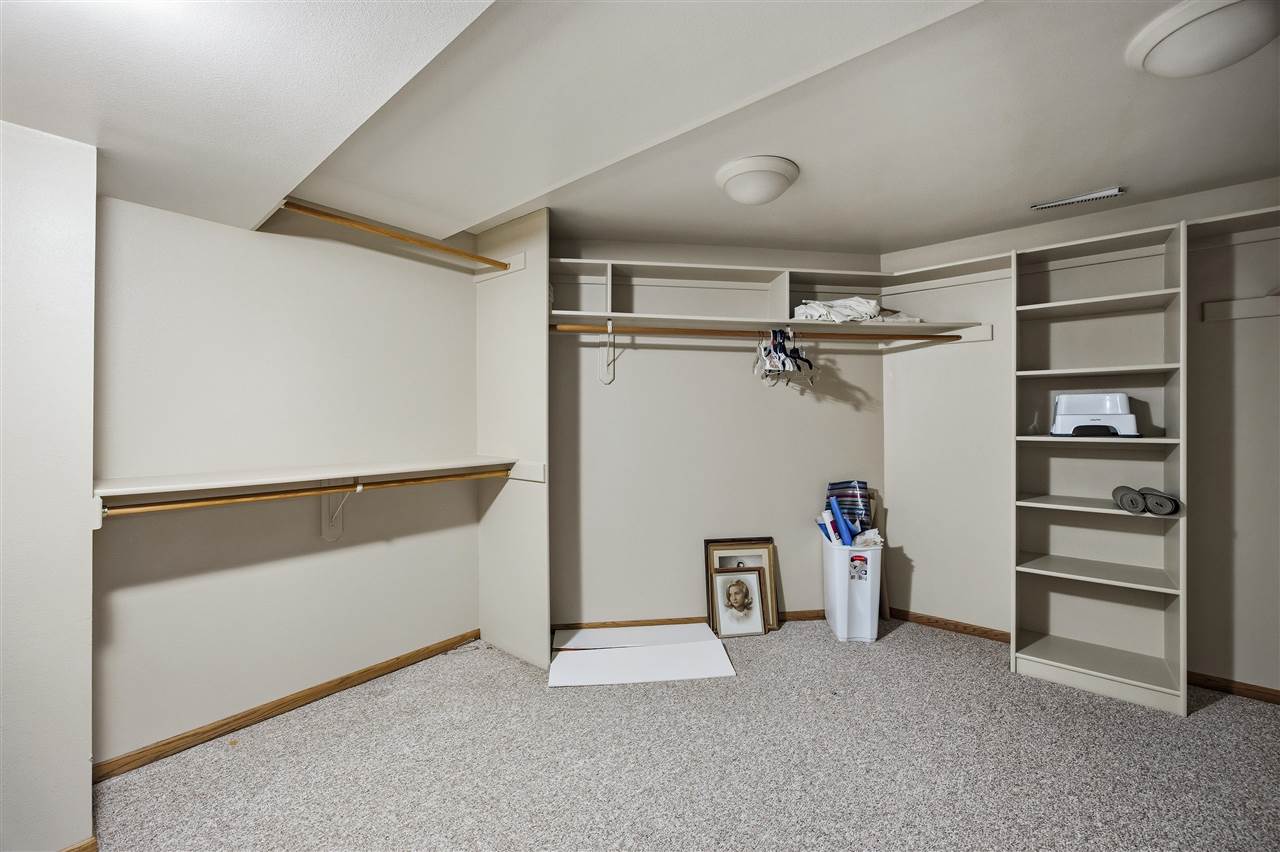 618 Stuart Court Iowa City IA 52245