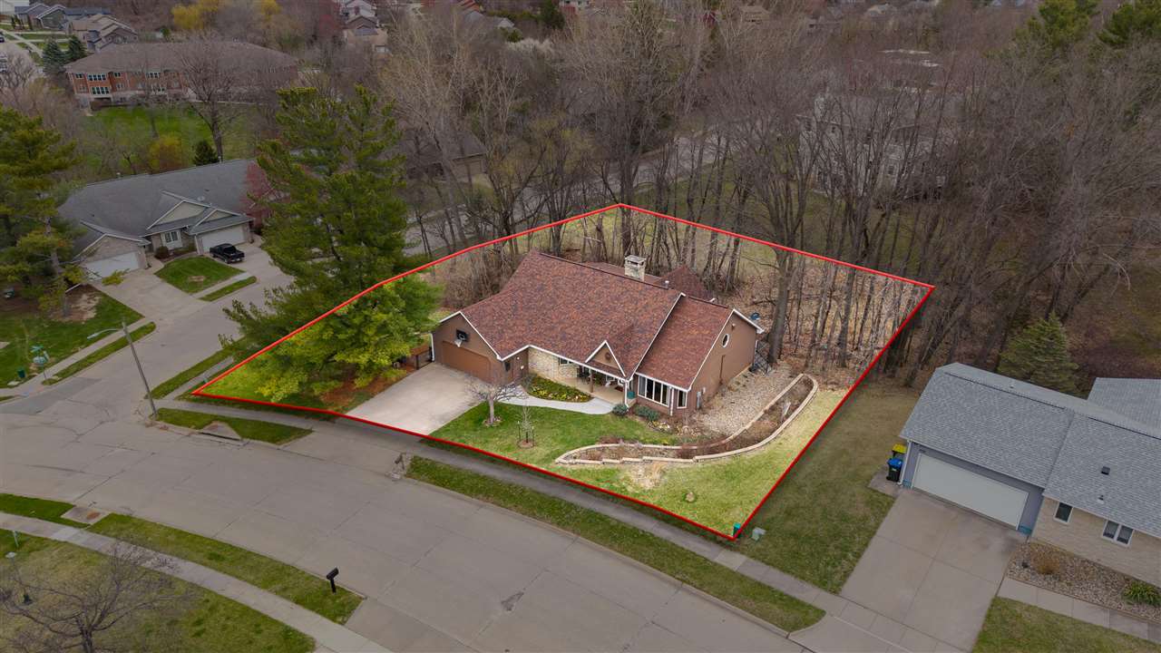 618 Stuart Court Iowa City IA 52245
