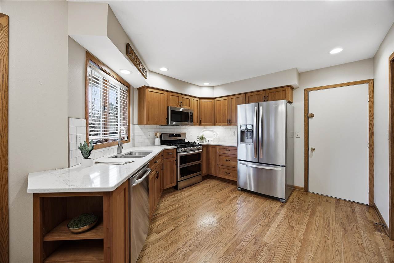 618 Stuart Court Iowa City IA 52245