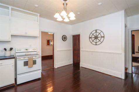 224 W Main Street Oxford IA 52322