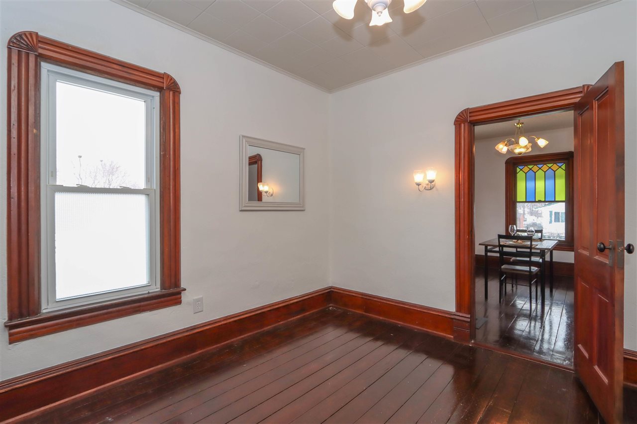 224 W Main Street Oxford IA 52322