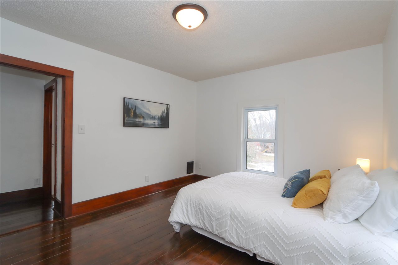 224 W Main Street Oxford IA 52322