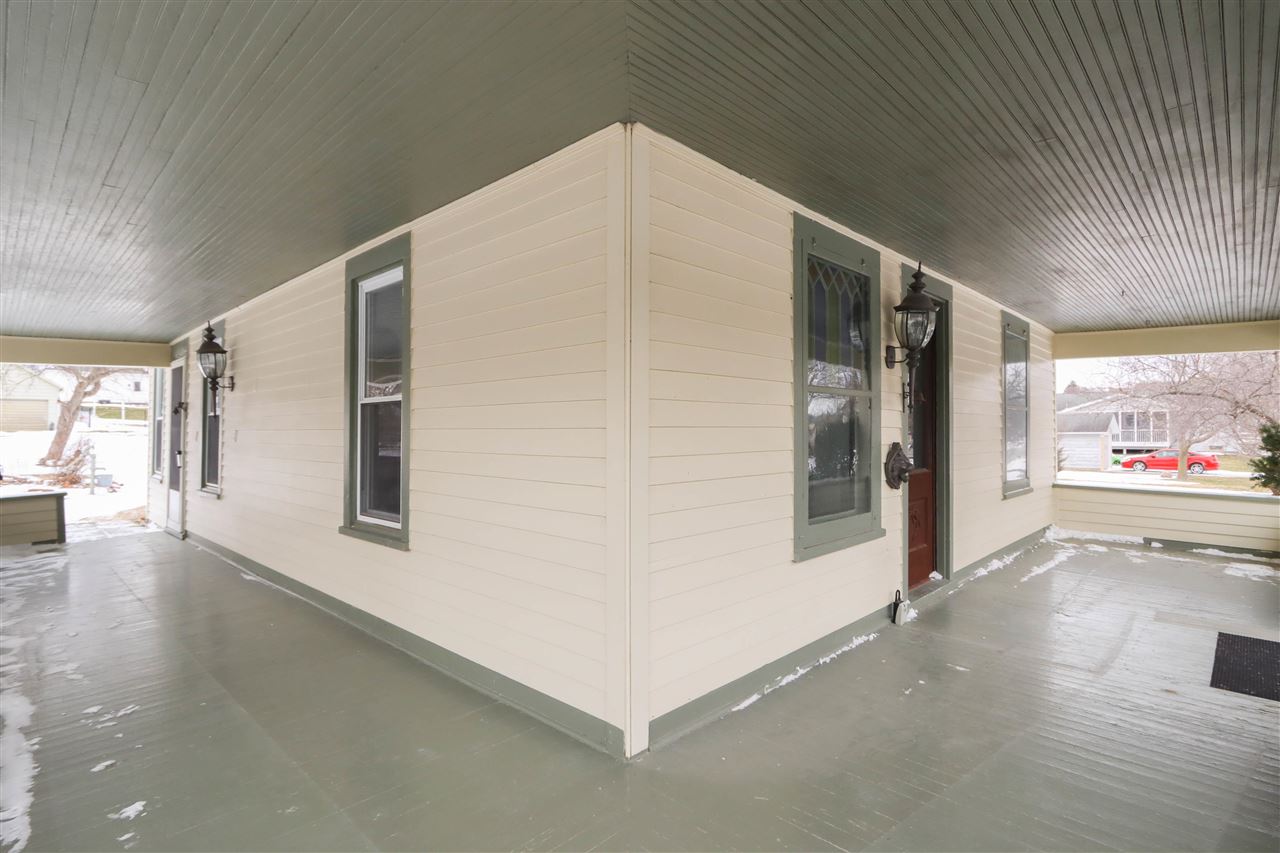 224 W Main Street Oxford IA 52322