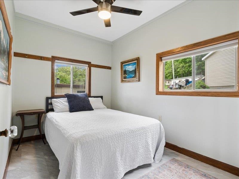 9854 F Avenue Wapello IA 52653
