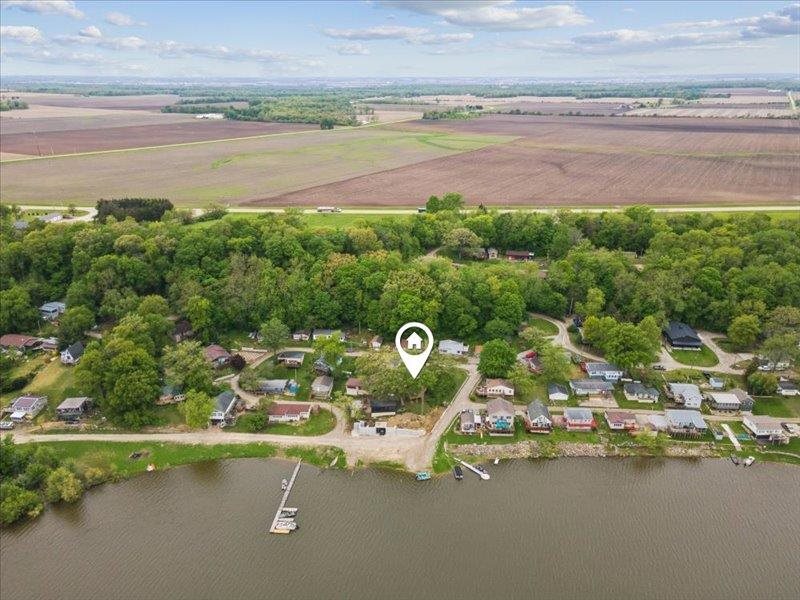 9854 F Avenue Wapello IA 52653