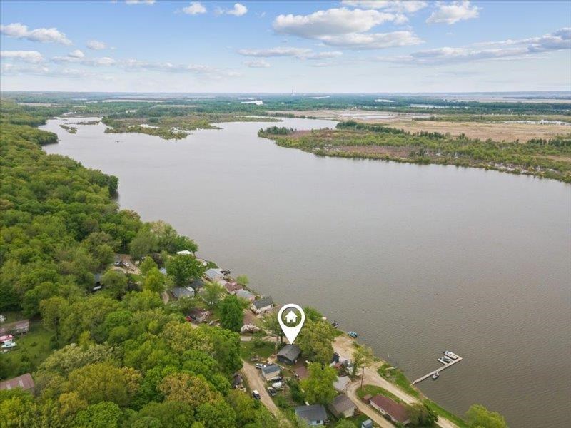 9854 F Avenue Wapello IA 52653