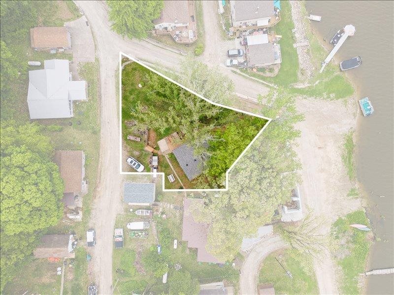 9854 F Avenue Wapello IA 52653