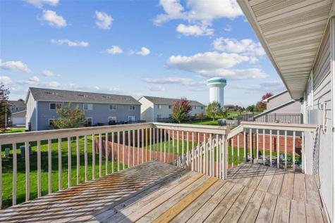 235 N Park Ridge Road North Liberty IA 52317