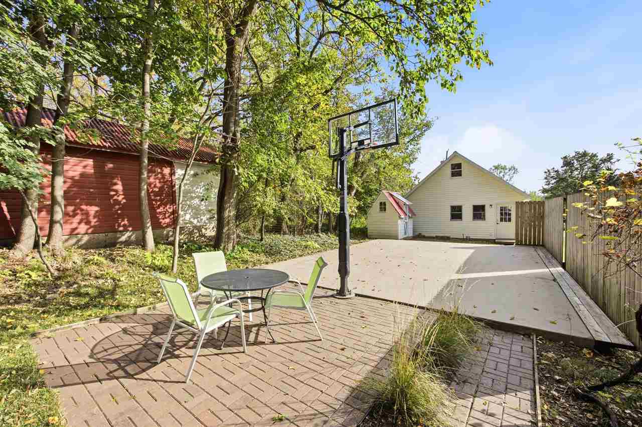 1119 Fairchild Street Iowa City IA 52245