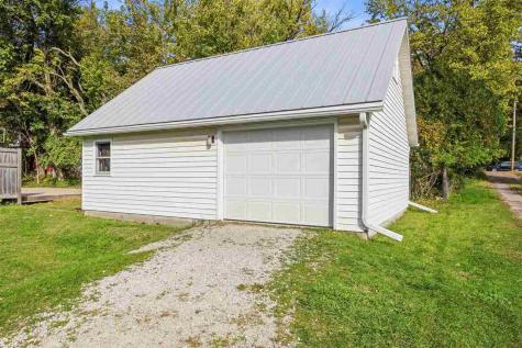 1119 Fairchild Street Iowa City IA 52245
