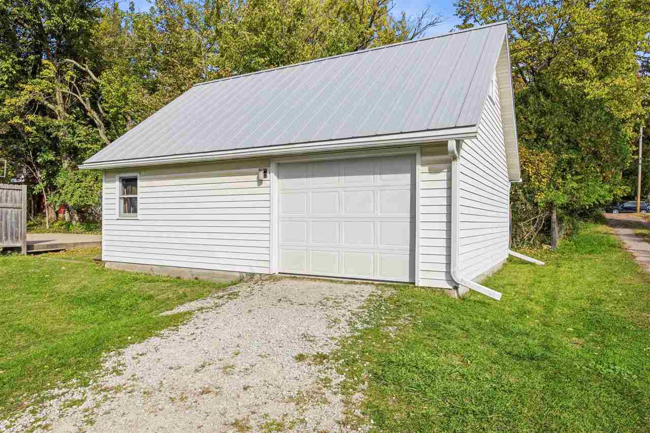 1119 Fairchild Street Iowa City IA 52245