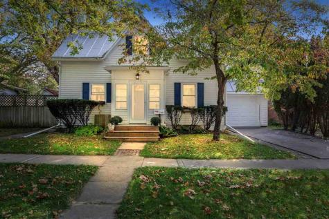 1119 Fairchild Street Iowa City IA 52245