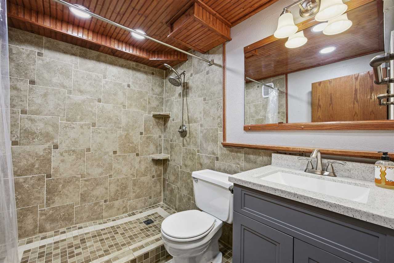 1603 Oak View Drive Solon IA 52333