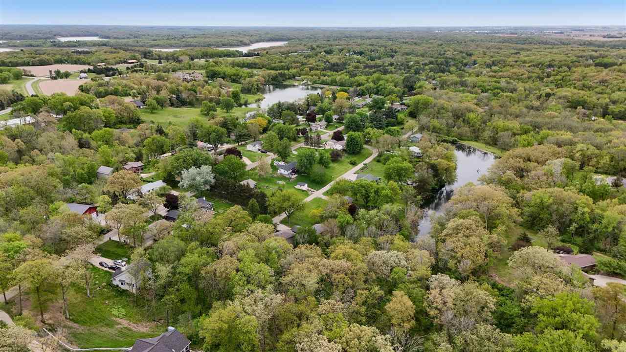 1603 Oak View Drive Solon IA 52333