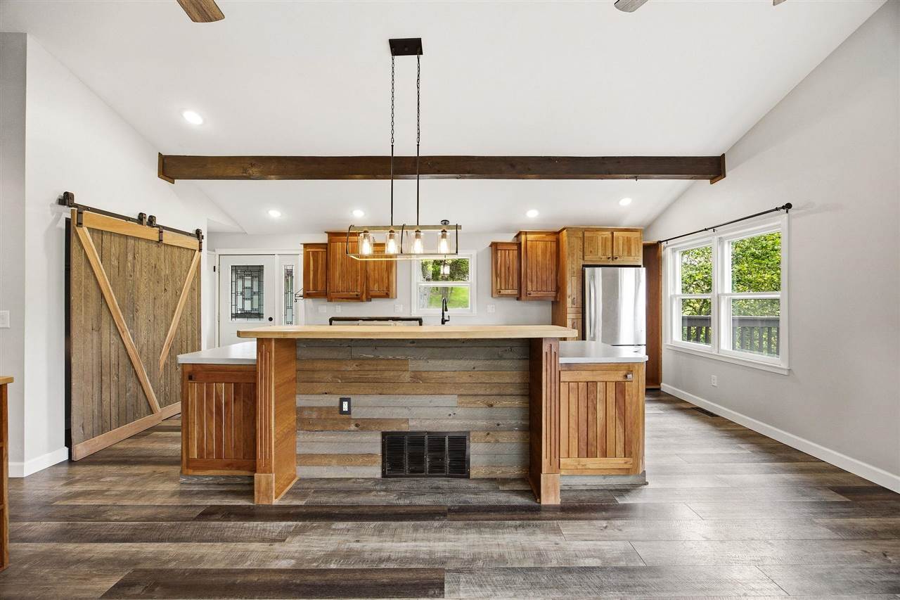 1603 Oak View Drive Solon IA 52333