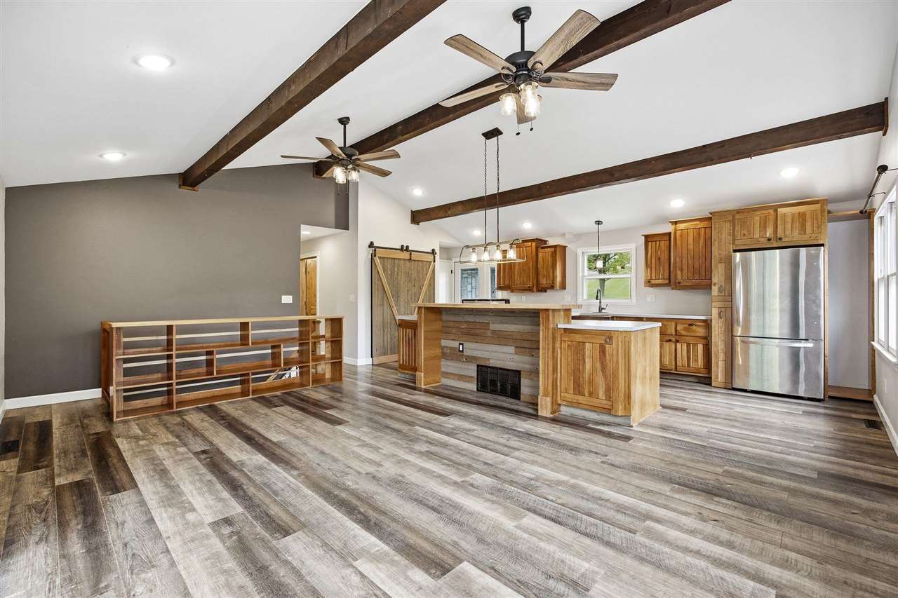 1603 Oak View Drive Solon IA 52333