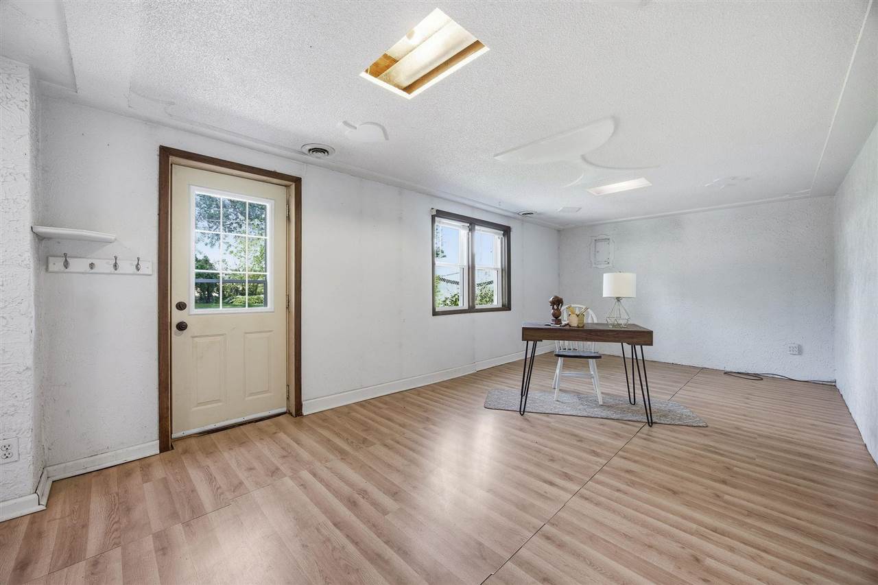 1111 Harold Drive SE Cedar Rapids IA 52403