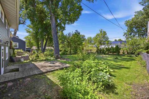 1111 Harold Drive SE Cedar Rapids IA 52403