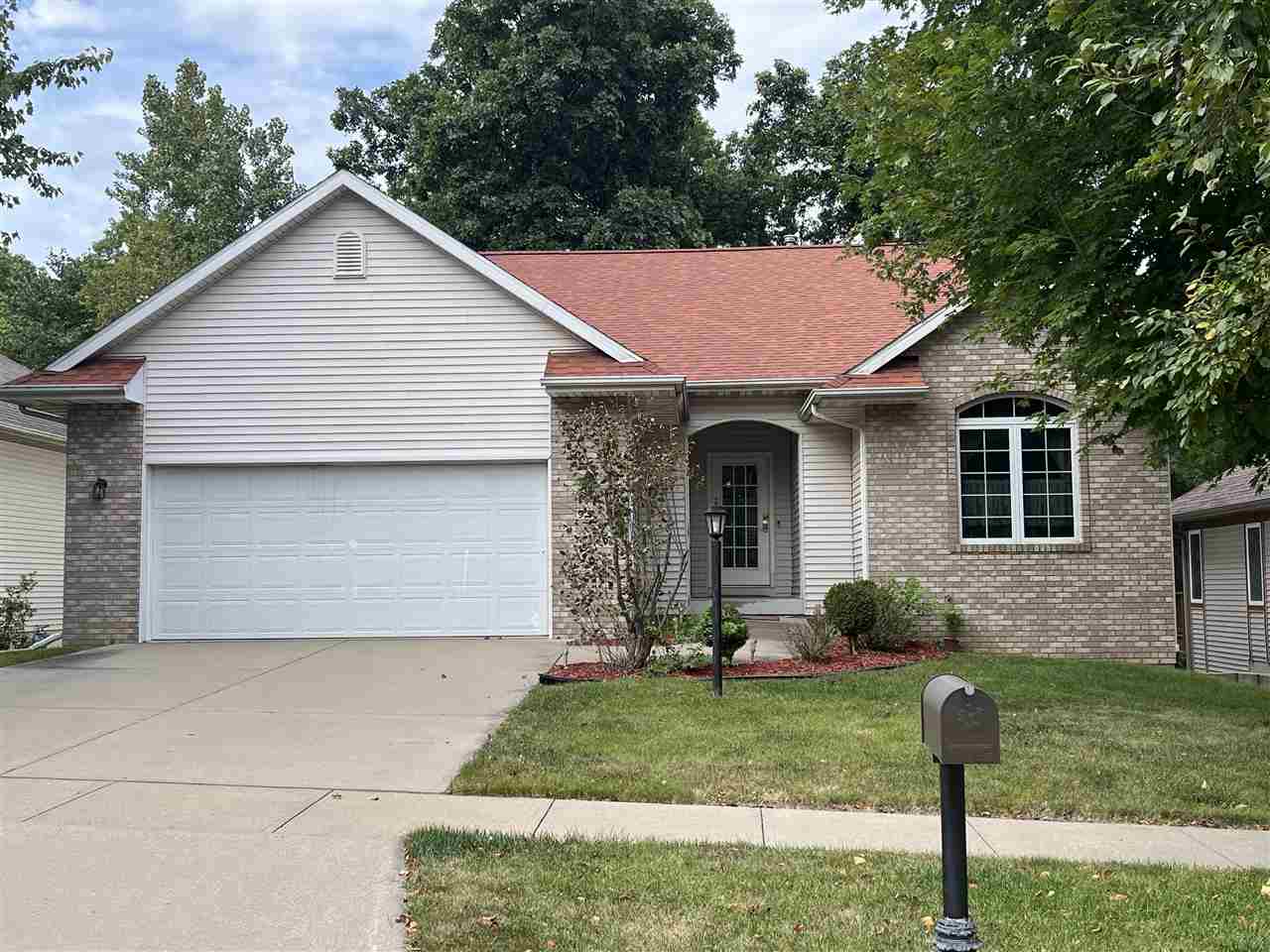 95 E Dovetail Drive Coralville IA 52241