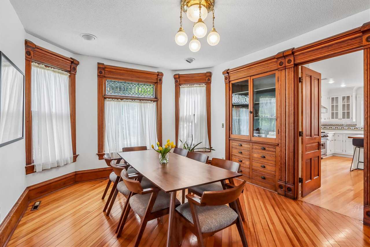 915 E Bloomington Street Iowa City IA 52245