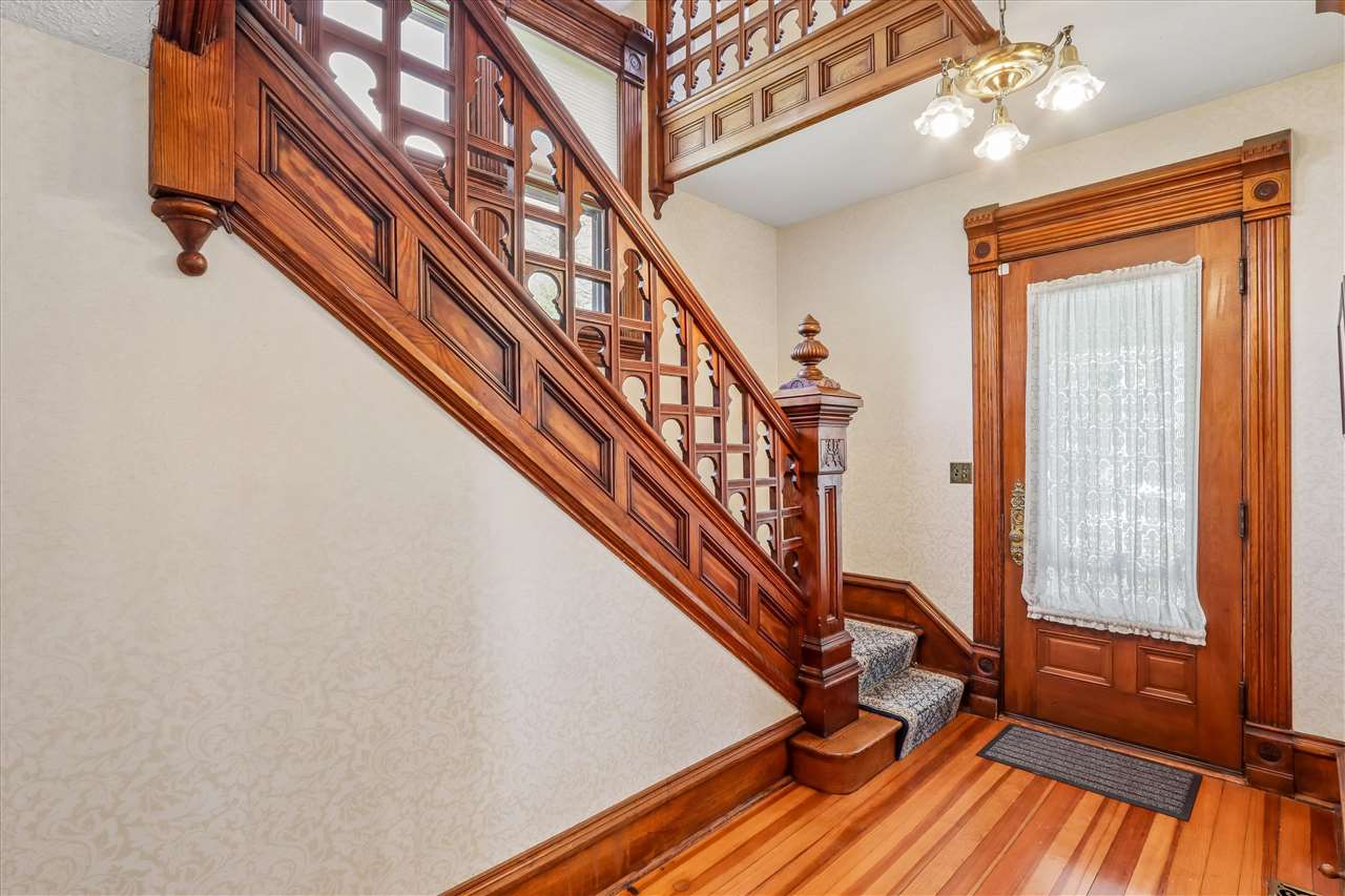 915 E Bloomington Street Iowa City IA 52245