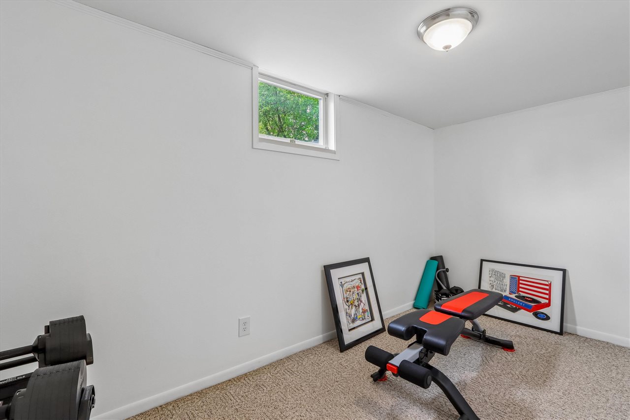 915 E Bloomington Street Iowa City IA 52245