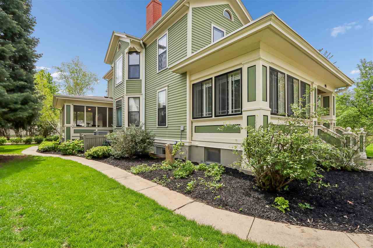 915 E Bloomington Street Iowa City IA 52245