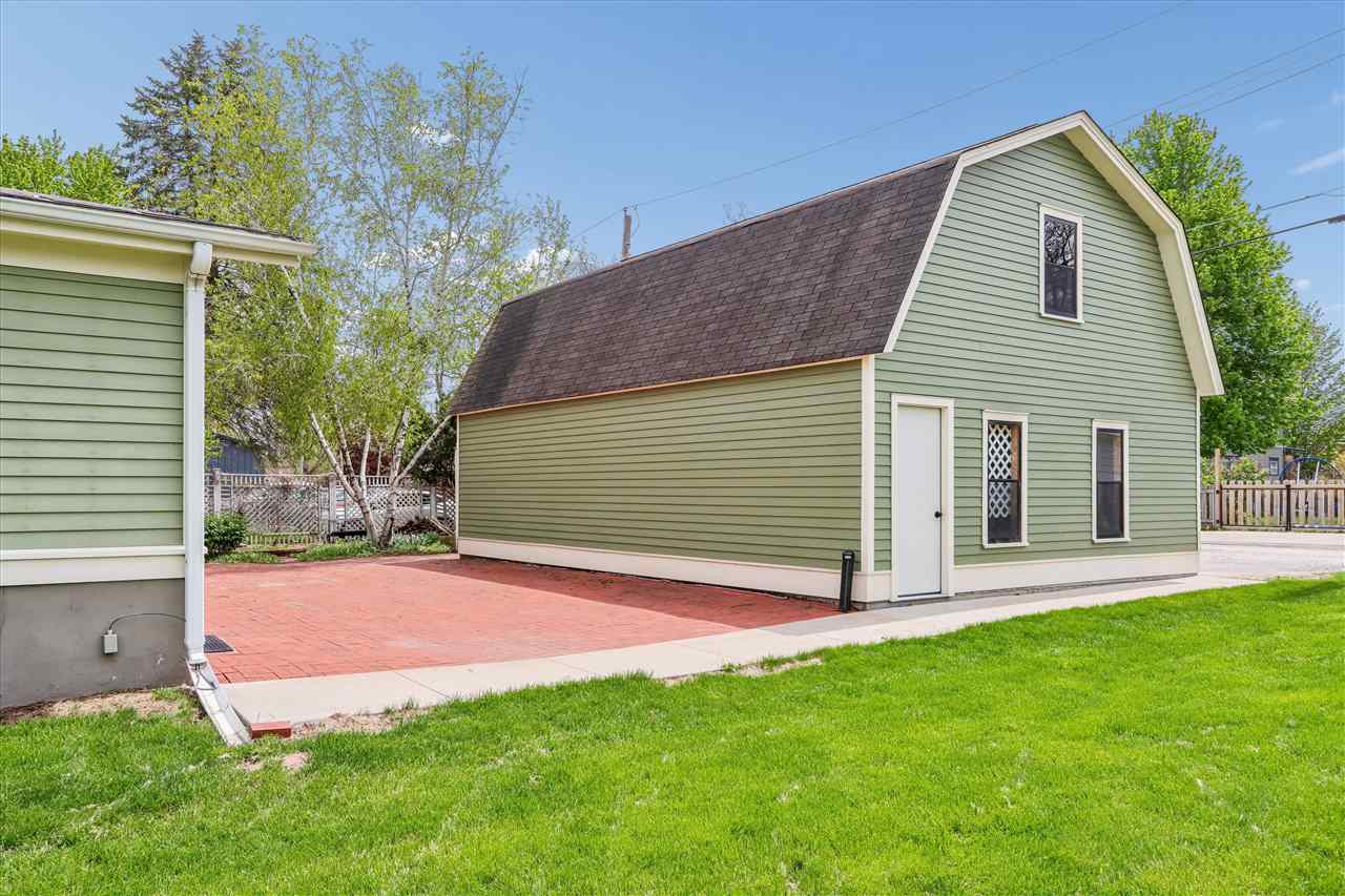 915 E Bloomington Street Iowa City IA 52245