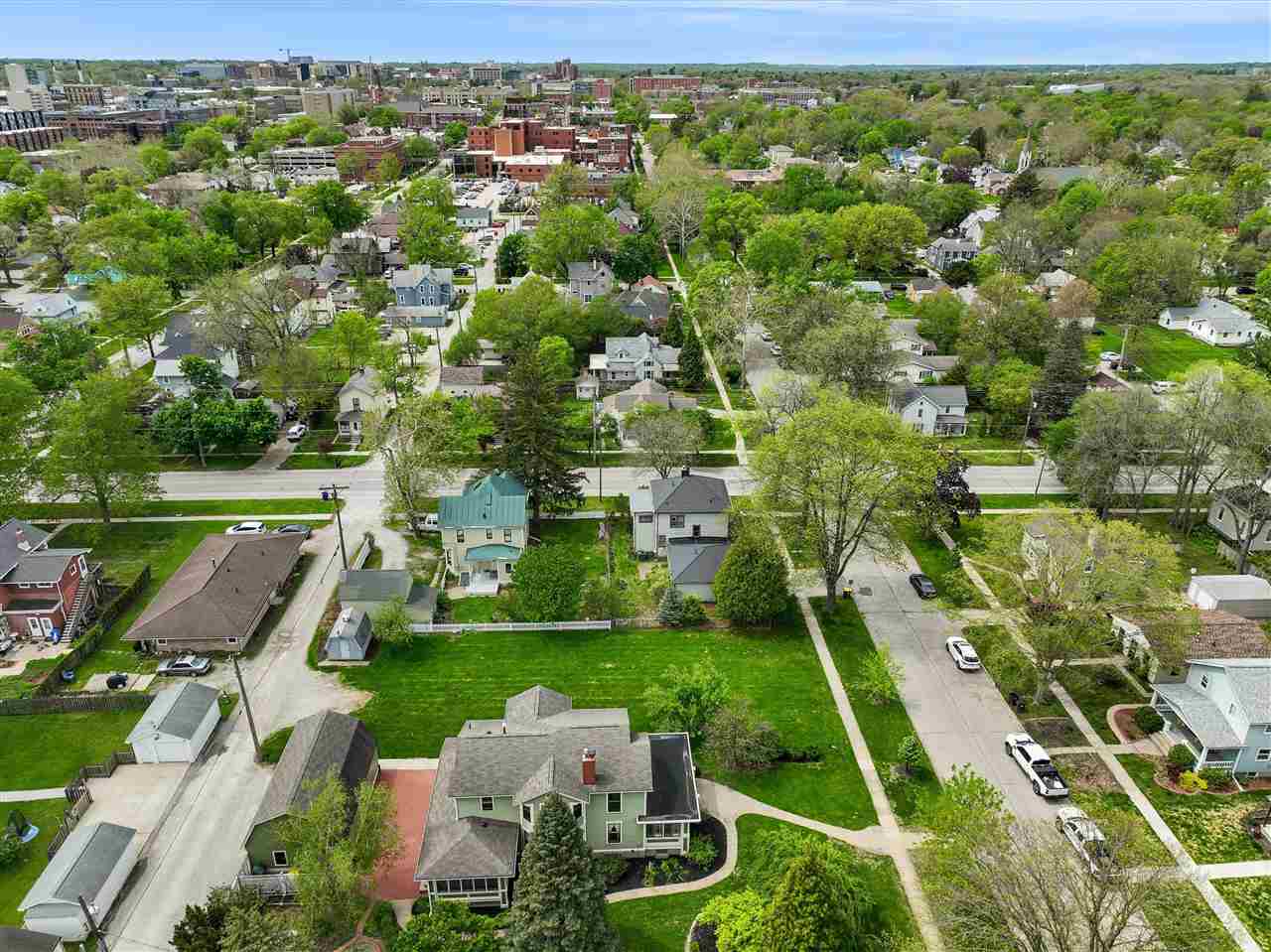 915 E Bloomington Street Iowa City IA 52245