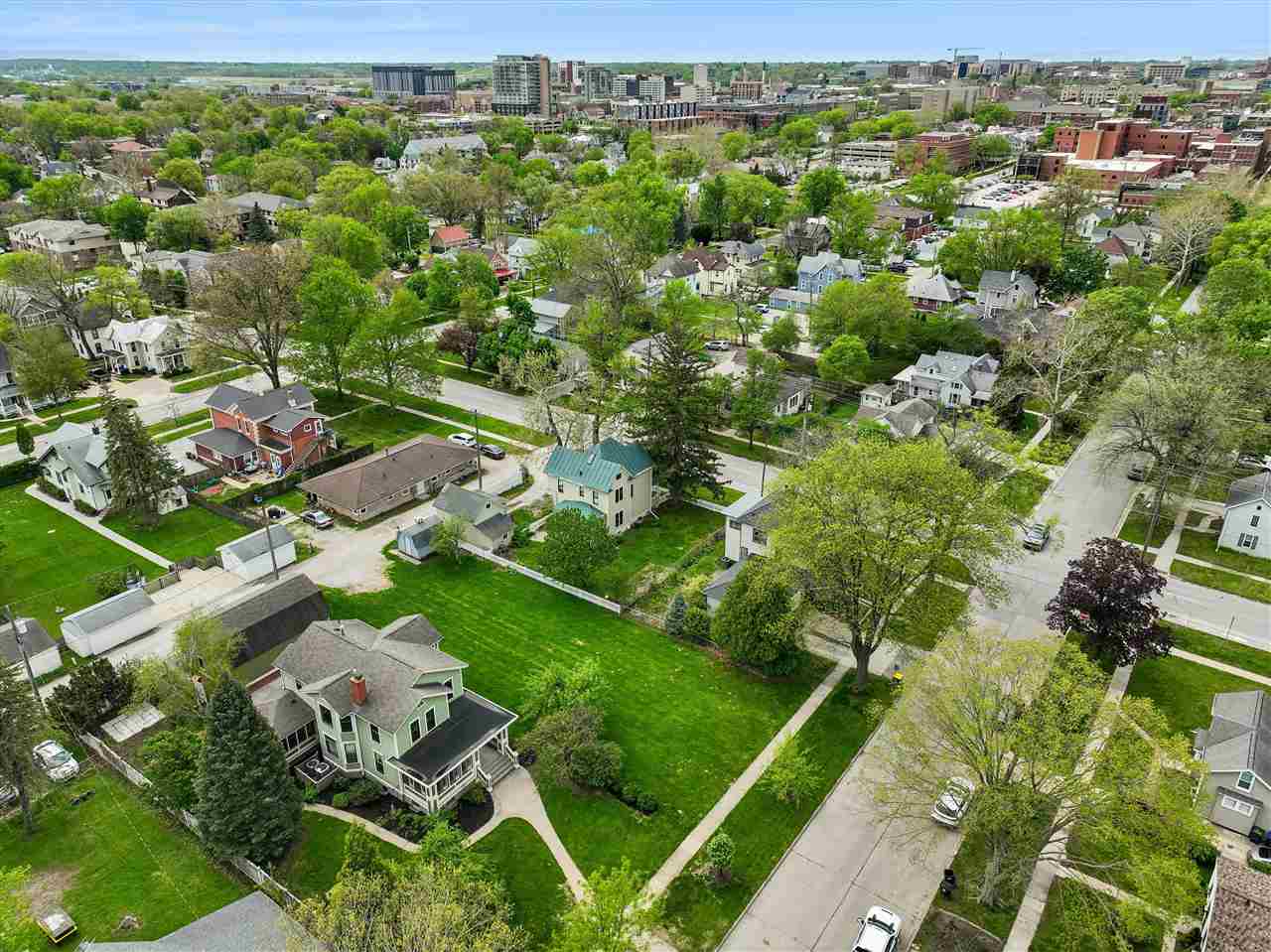 915 E Bloomington Street Iowa City IA 52245