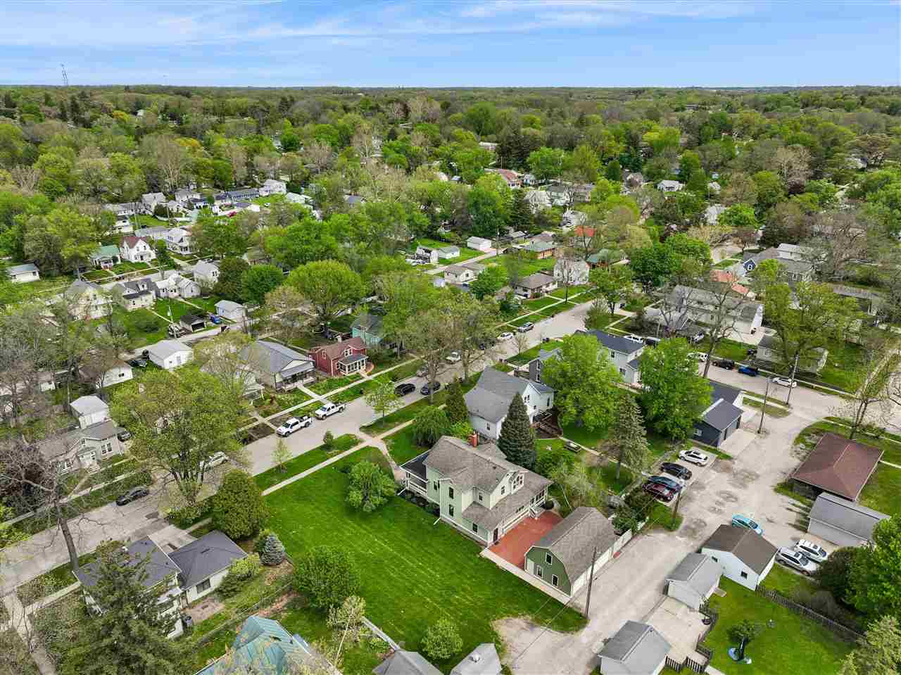 915 E Bloomington Street Iowa City IA 52245