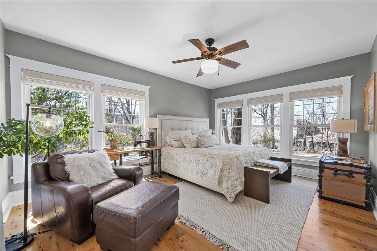 1127 Dill Street Iowa City IA 52246