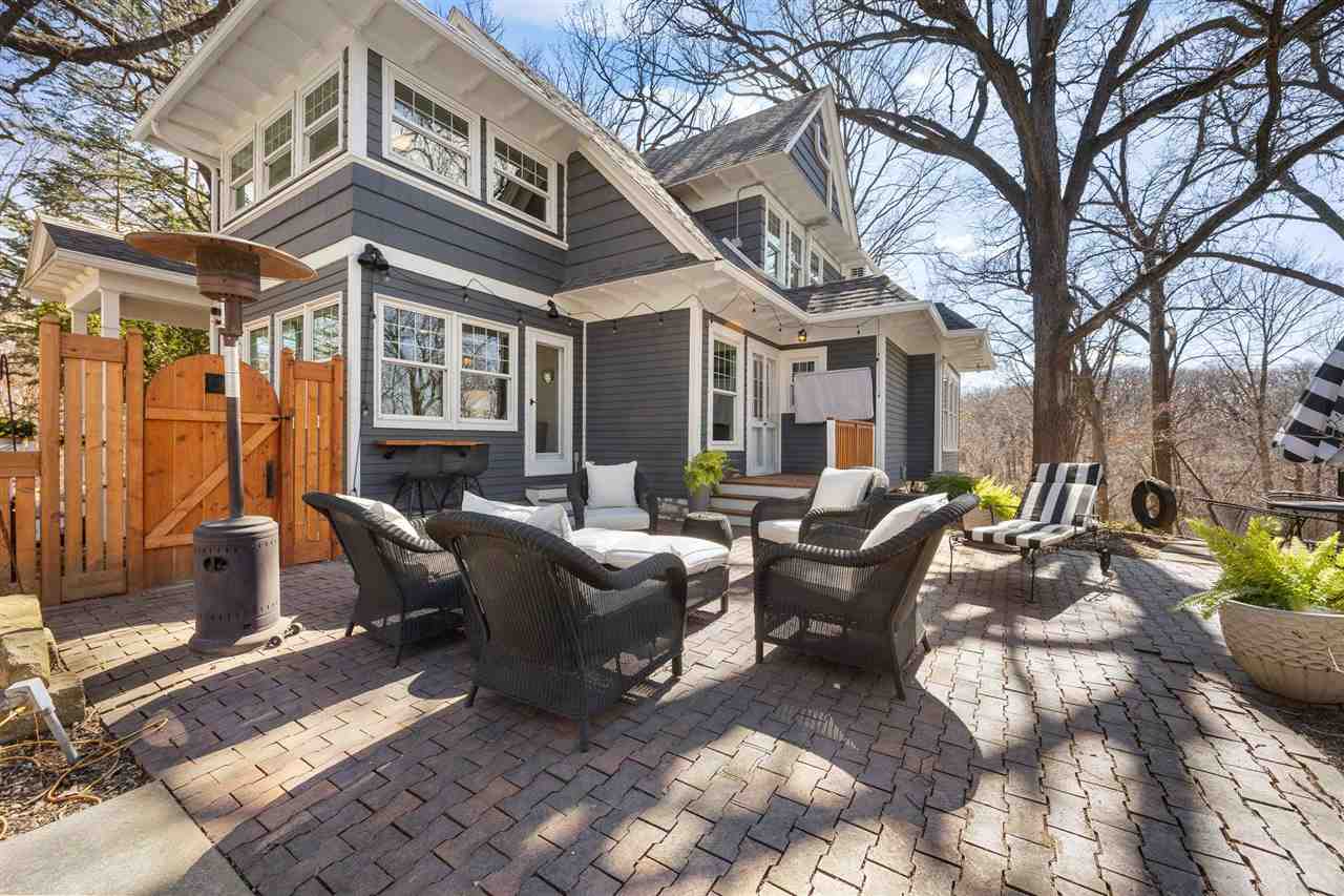 1127 Dill Street Iowa City IA 52246