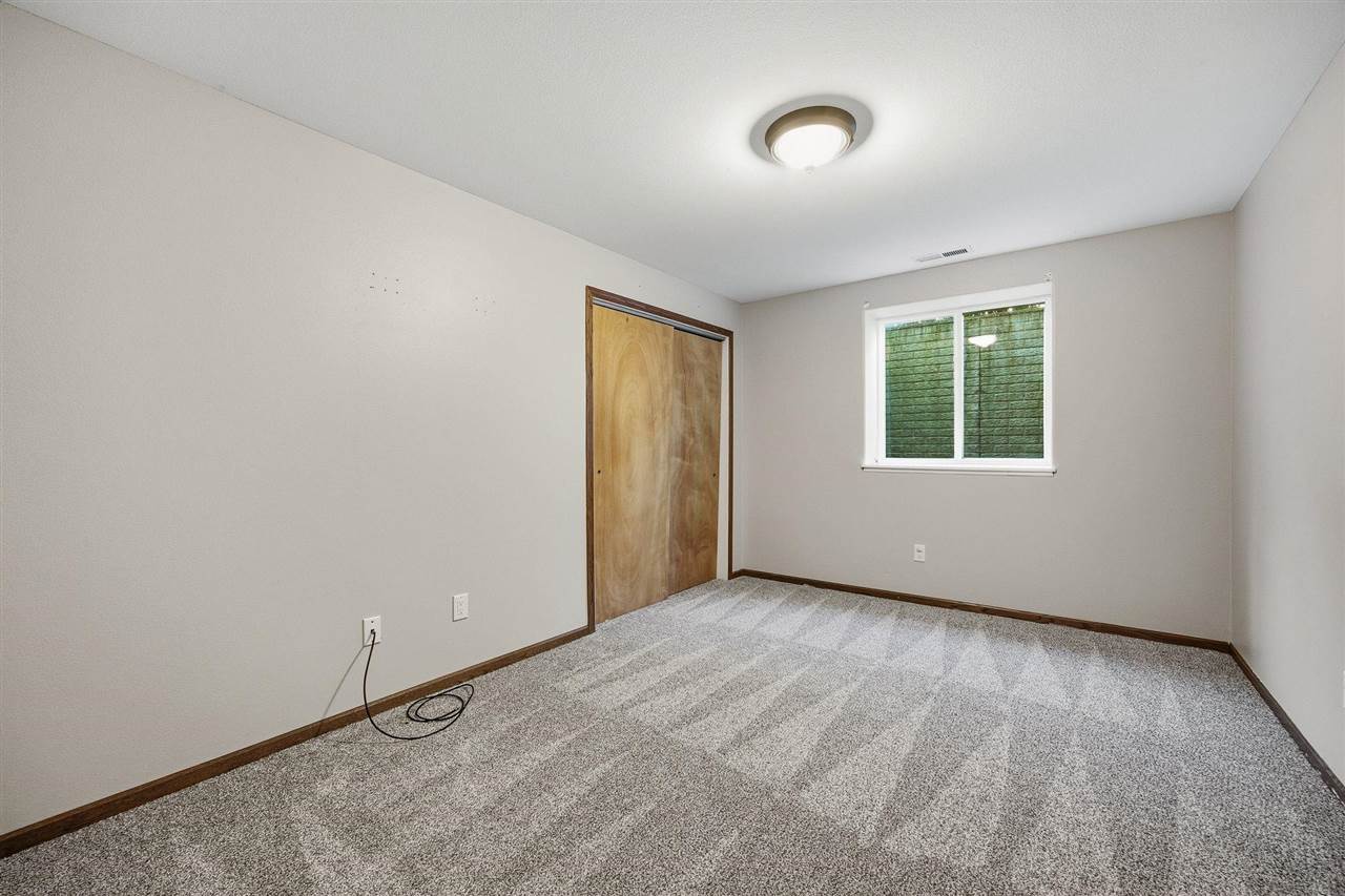 445 E Tartan Dt North Liberty IA 52317