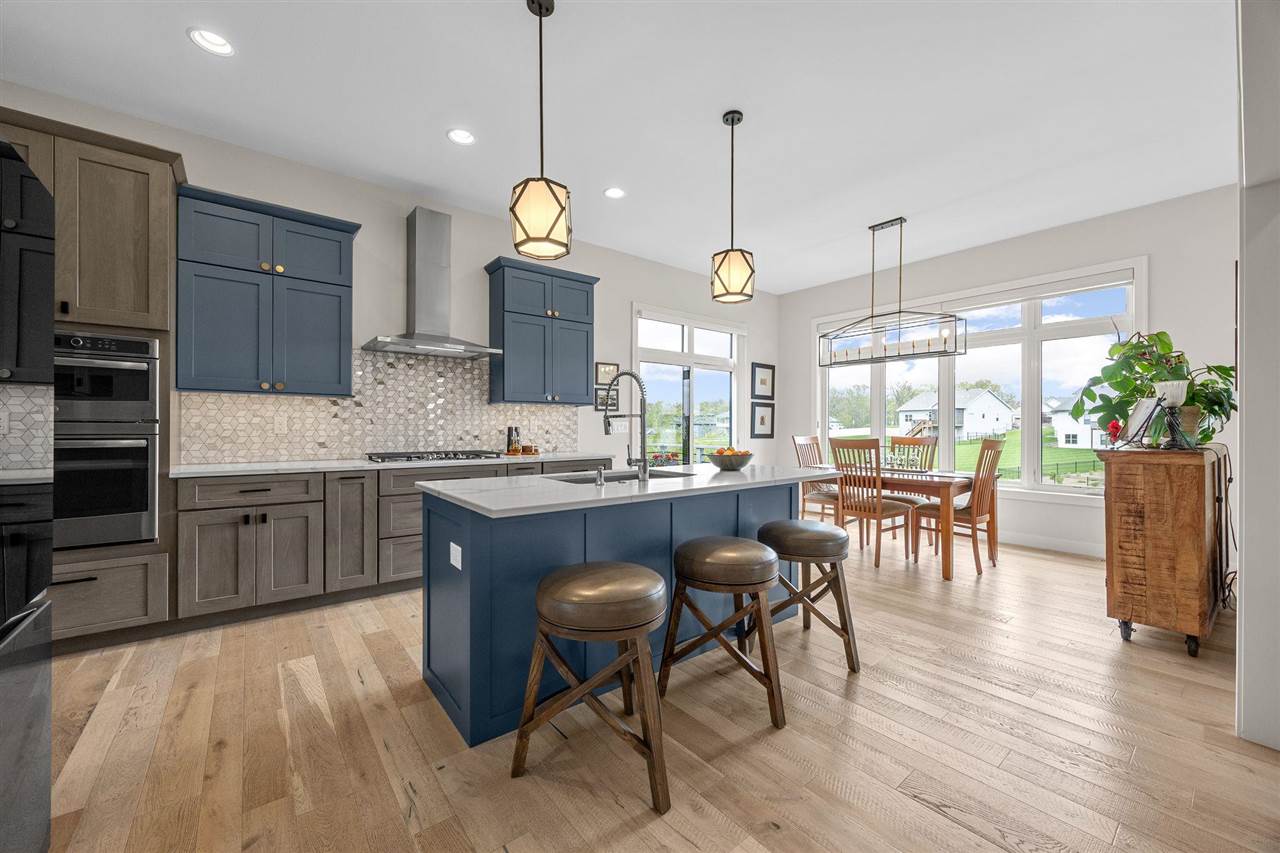 1352 Ava Circle Iowa City IA 52246