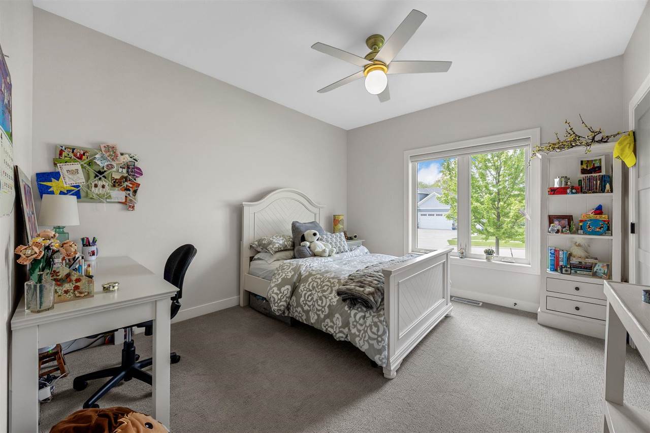 1352 Ava Circle Iowa City IA 52246