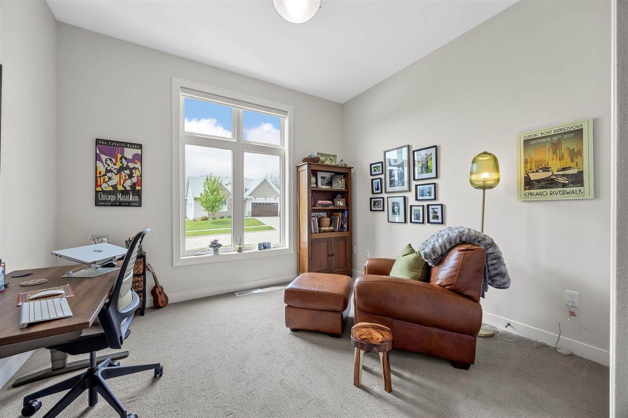 1352 Ava Circle Iowa City IA 52246