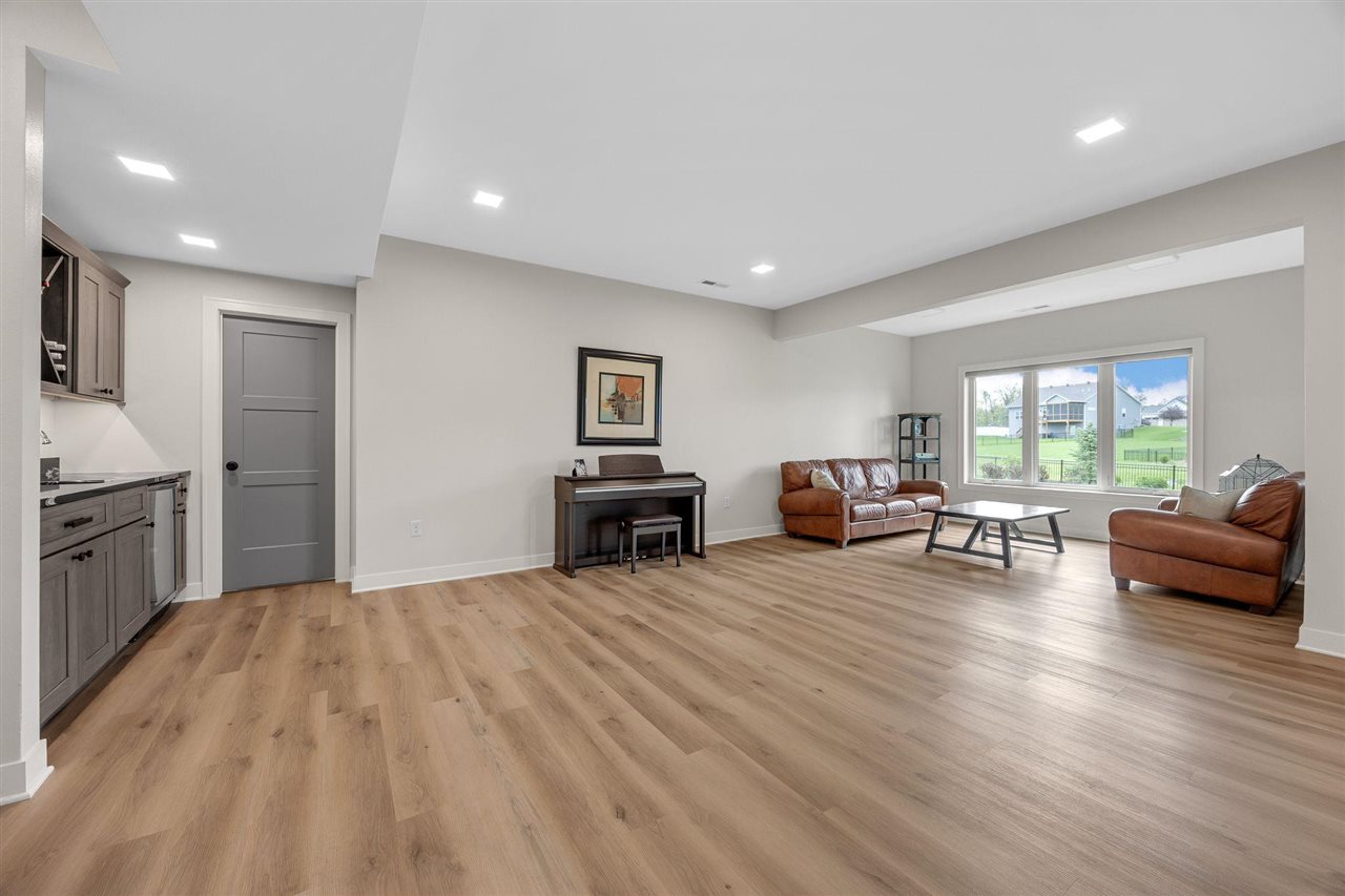 1352 Ava Circle Iowa City IA 52246