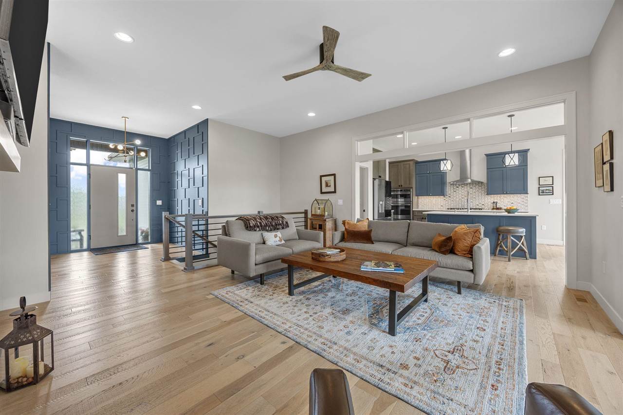 1352 Ava Circle Iowa City IA 52246