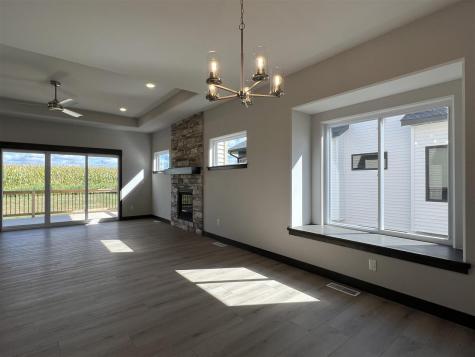1298 Berkshire Lane North Liberty IA 52317