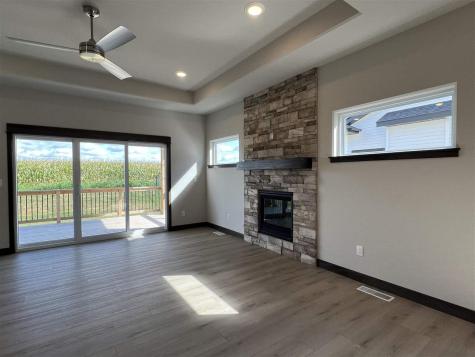1298 Berkshire Lane North Liberty IA 52317