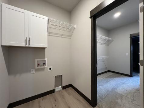 1298 Berkshire Lane North Liberty IA 52317