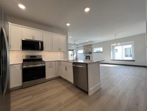 1298 Berkshire Lane North Liberty IA 52317