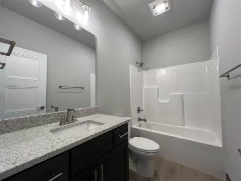 1298 Berkshire Lane North Liberty IA 52317
