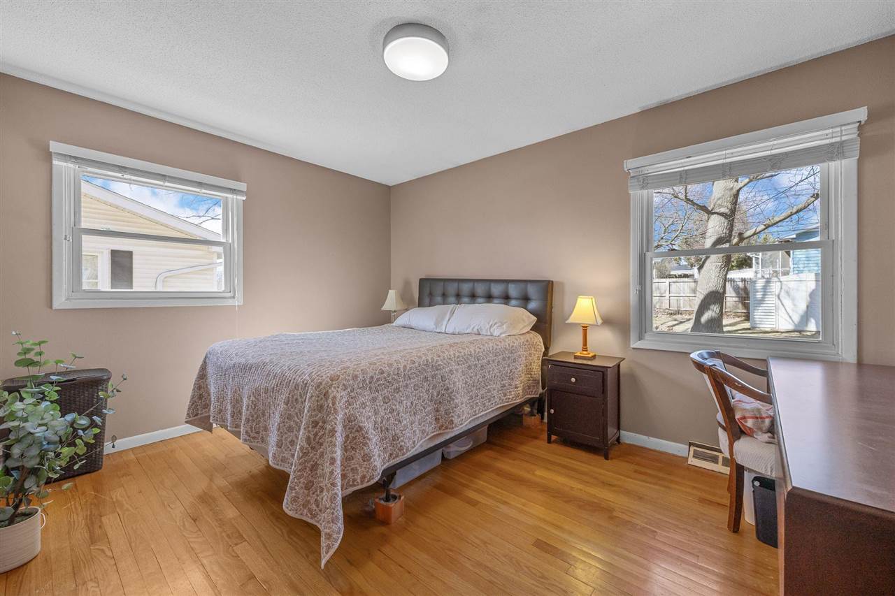 3040 Stanford Avenue Iowa City IA 52245