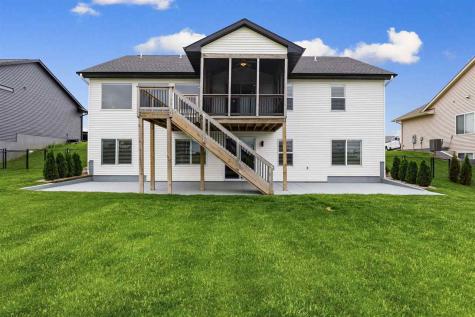 306 Dogwood Lane Tiffin IA 52340
