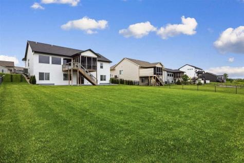 306 Dogwood Lane Tiffin IA 52340