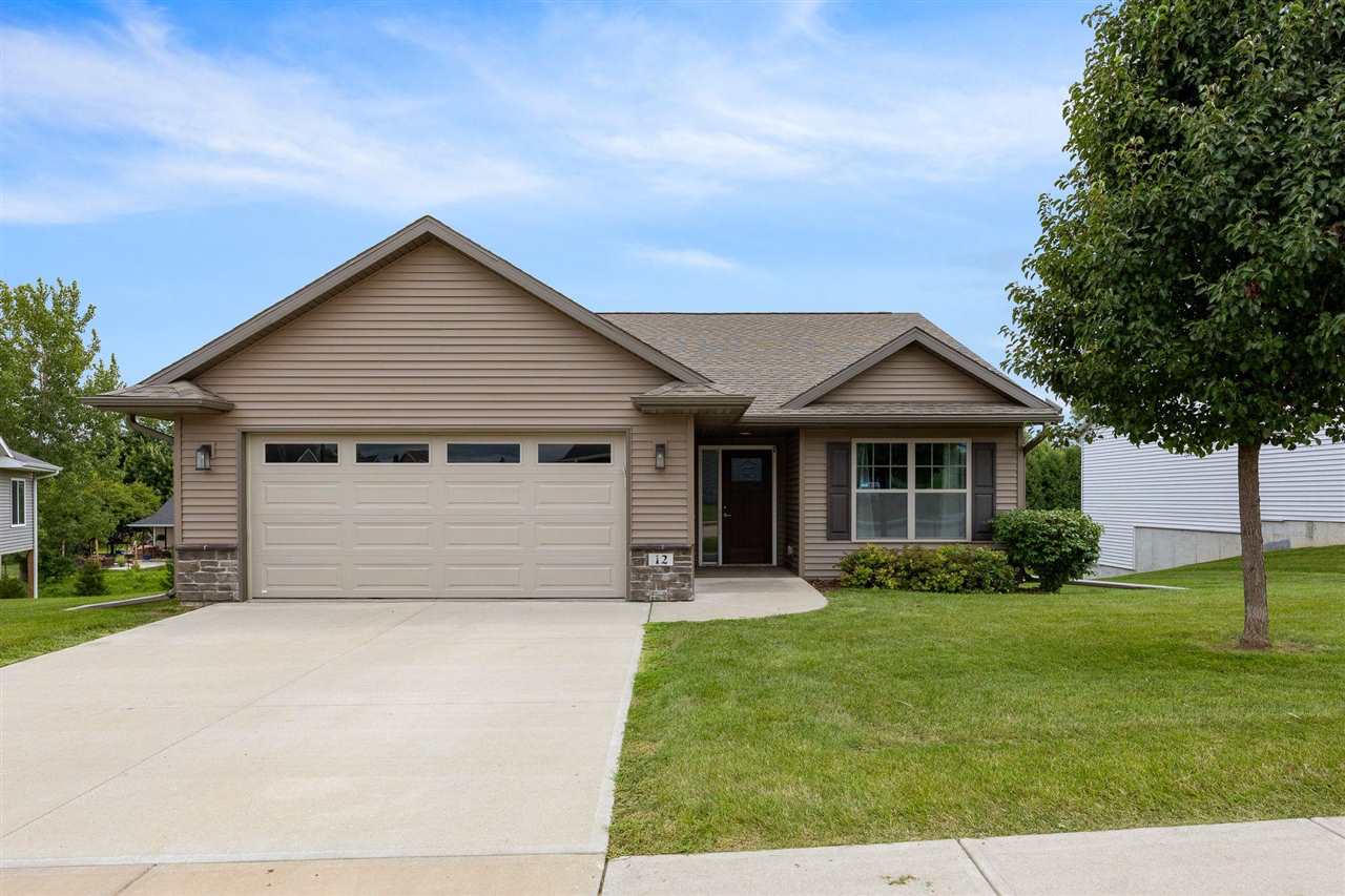 12 Pinnacle Lane Tiffin IA 52340