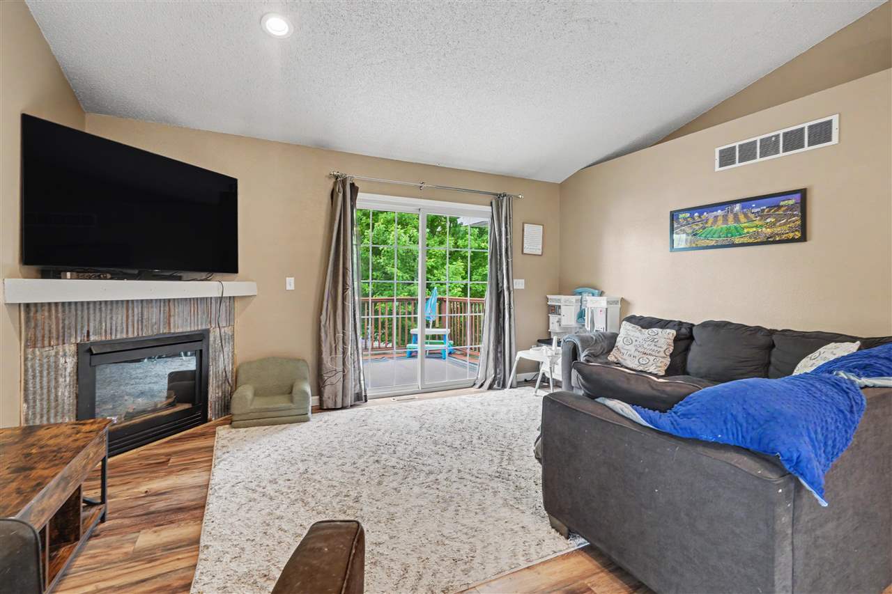 502 Mont Clair Street Solon IA 52333