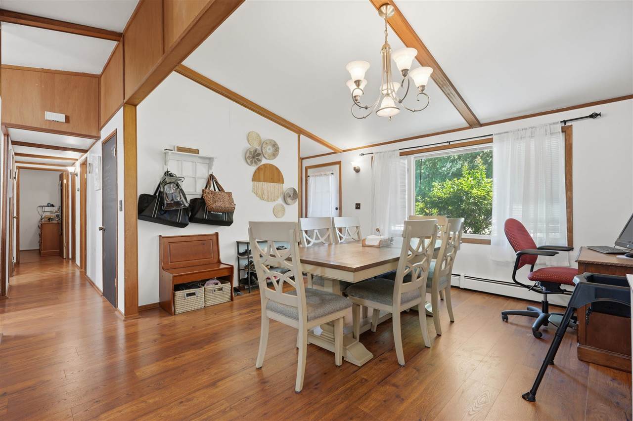 211 E Meadow Lane Columbus Junction IA 52738